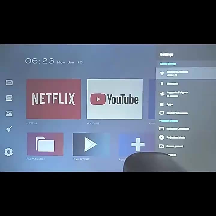 โปรเจคเตอร์ P30 Pro 4K Android 14.0 HDMI WiFi 6.0 บลูทูธ 5.0 โฮมเธียเตอร์